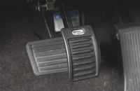 Avis et commentaires de Rehausse pédale accélérateur/frein/embrayage pour  voiture handicap